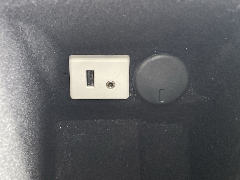 Thumbnail: 2015 Cadillac SRX - 32