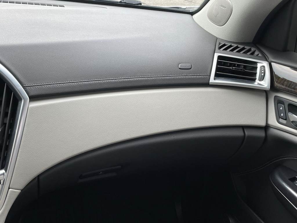 Thumbnail: 2015 Cadillac SRX - 25