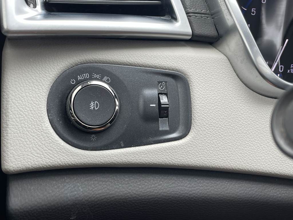 Thumbnail: 2015 Cadillac SRX - 34