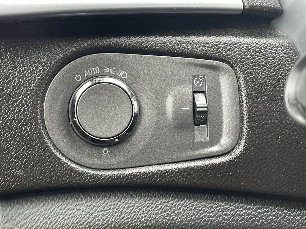 Thumbnail: 2012 Cadillac SRX - 28