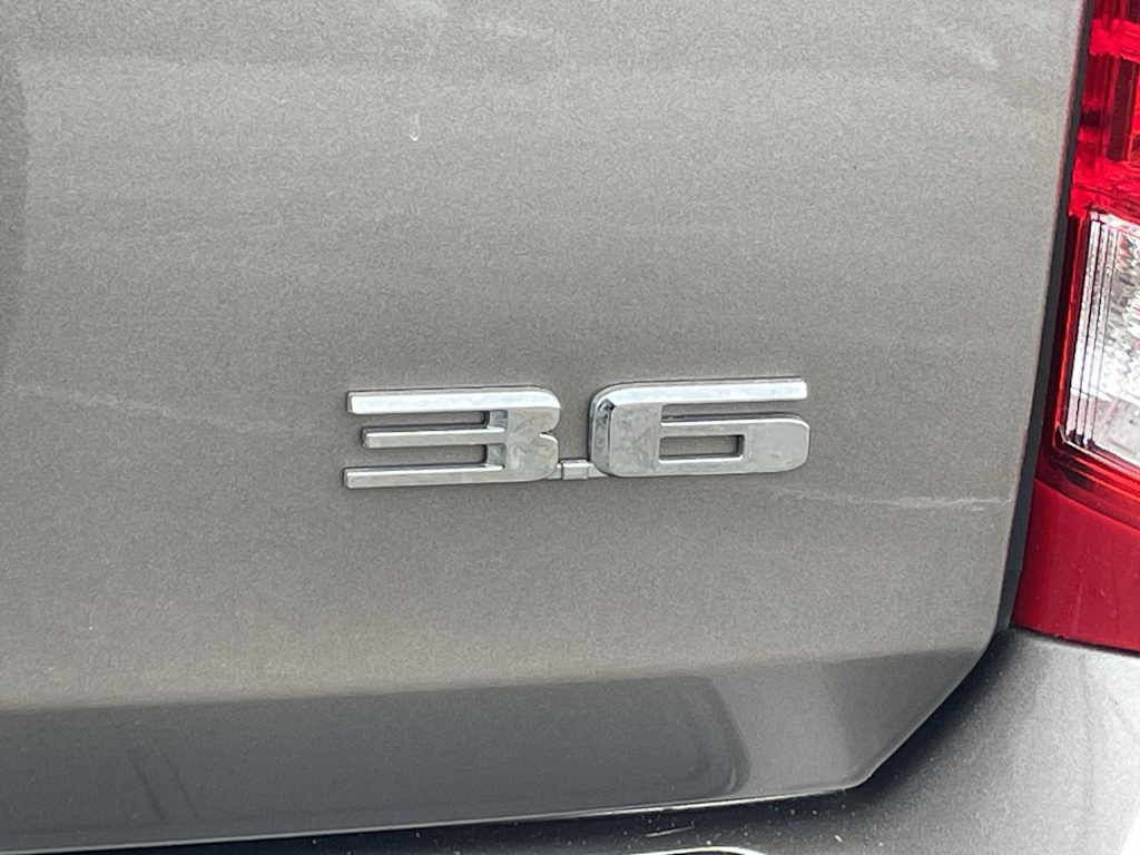 Thumbnail: 2012 Cadillac SRX - 35