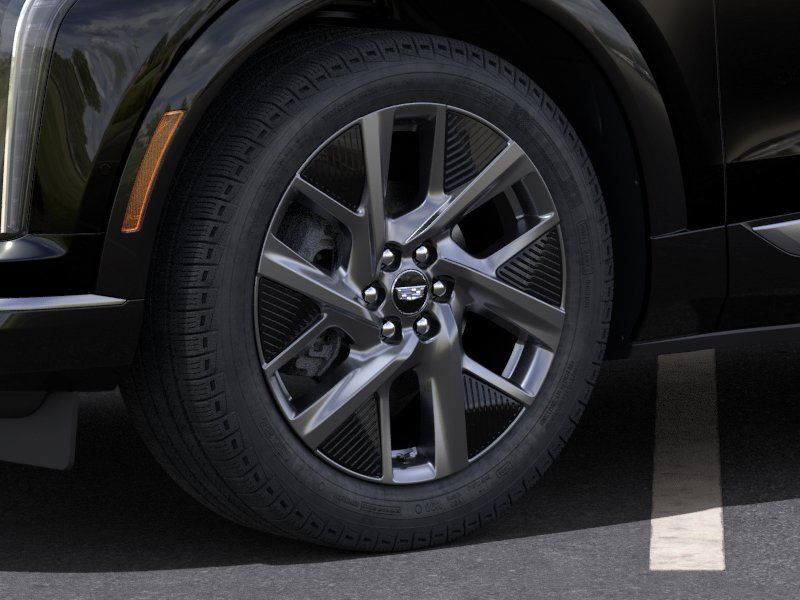 2025 Cadillac Optiq Luxury 5