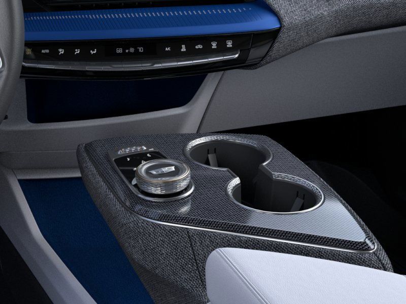 2025 Cadillac Optiq Luxury 11