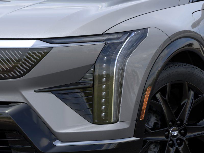 2025 Cadillac Optiq Luxury 2 6