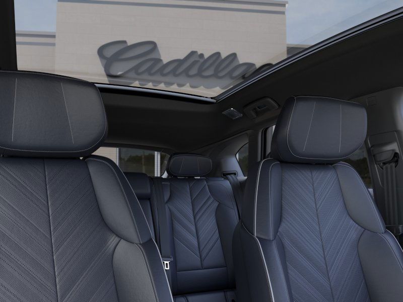 2025 Cadillac Optiq Luxury 2 24
