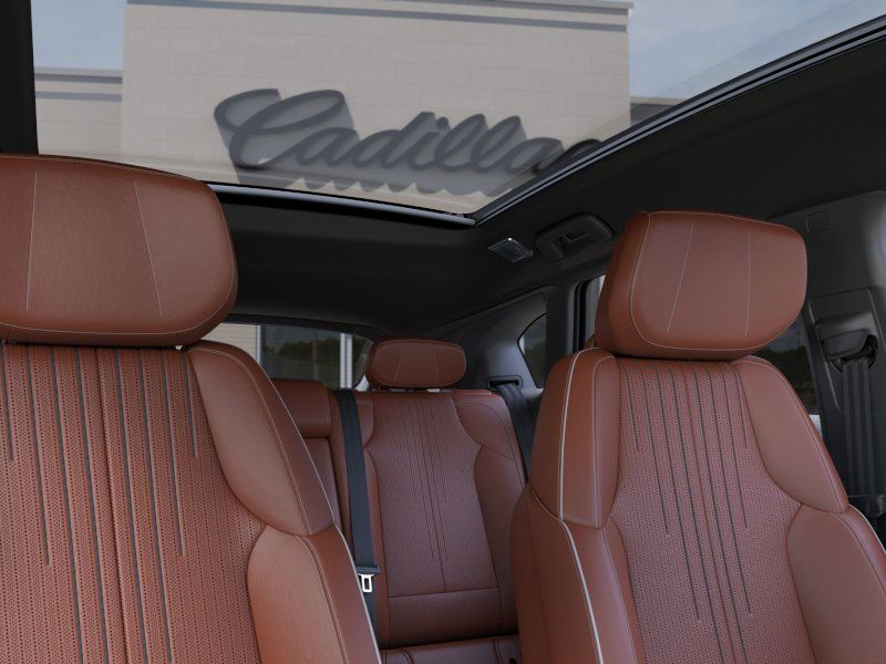 2025 Cadillac Optiq Luxury 2 24