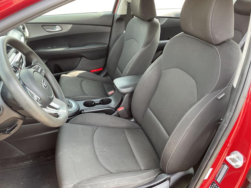 Thumbnail: 2019 Kia Forte - 10