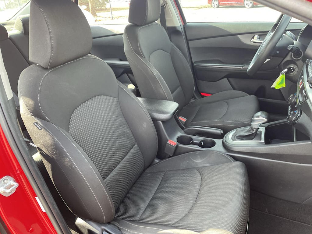 Thumbnail: 2019 Kia Forte - 11