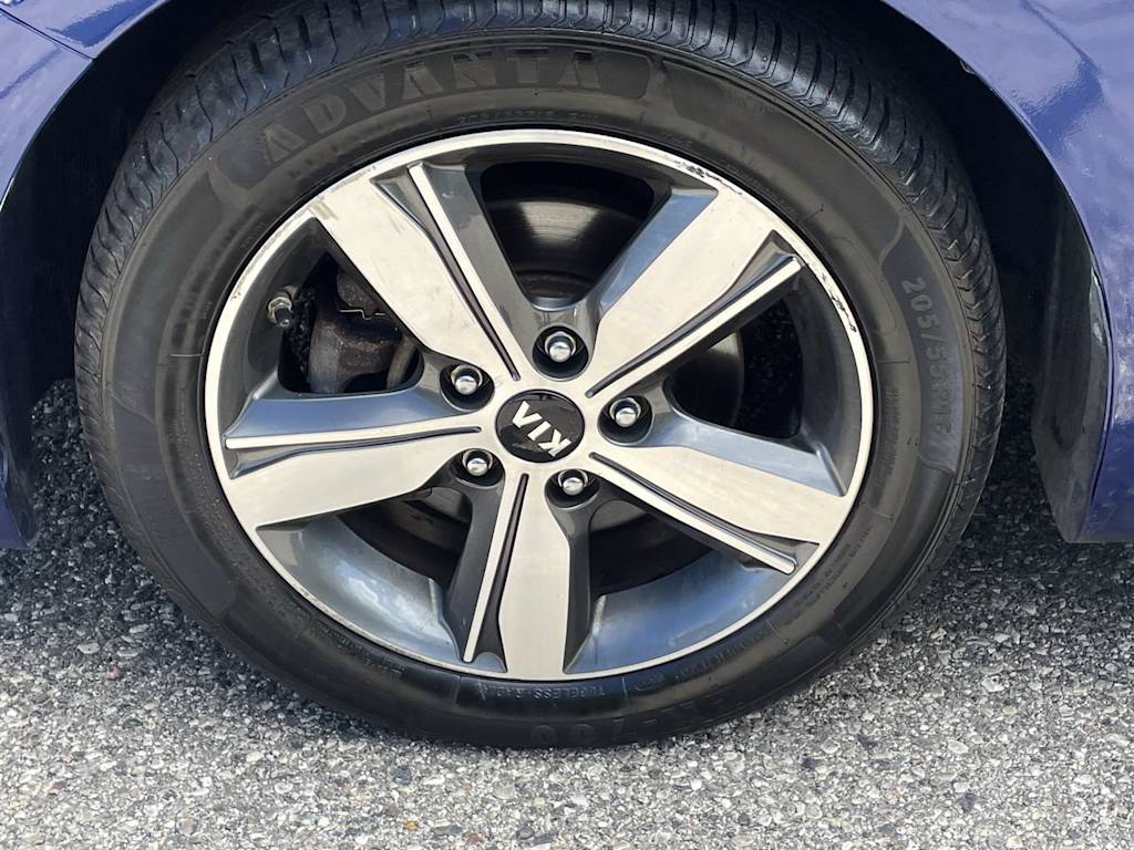 Thumbnail: 2018 Kia Forte - 6
