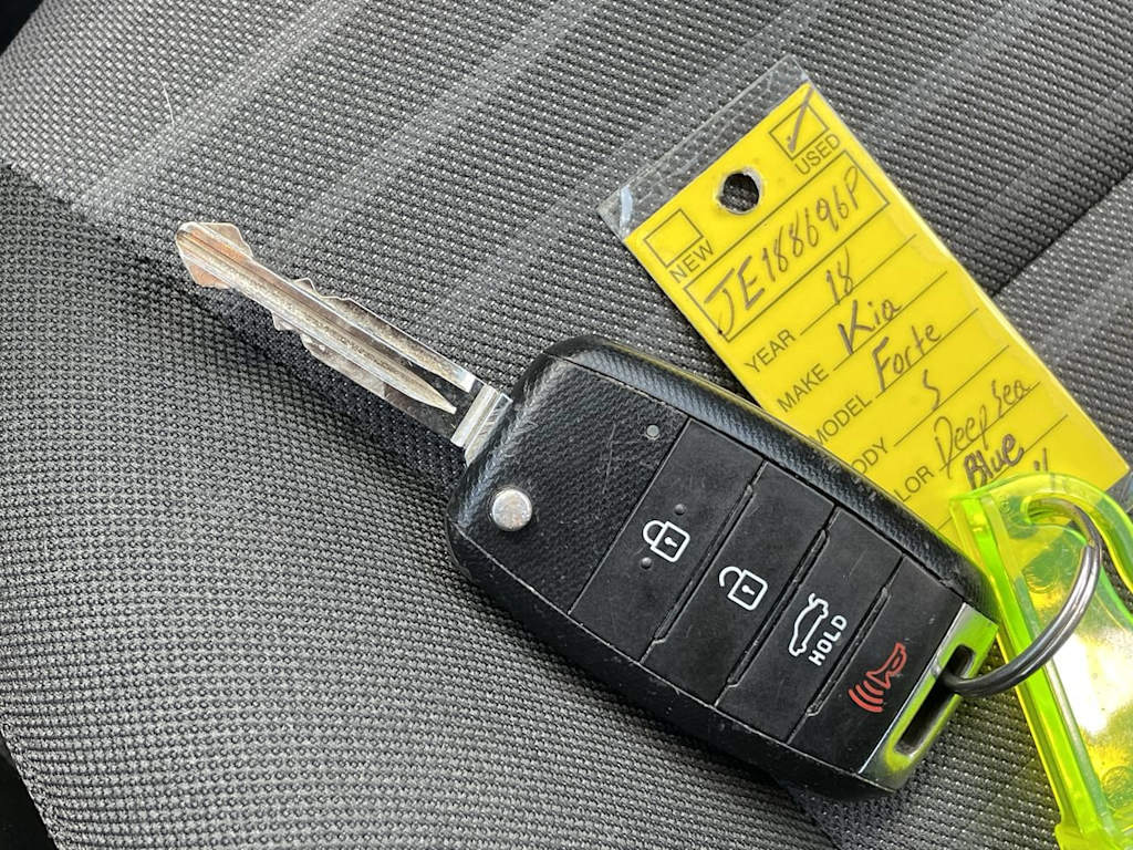 Thumbnail: 2018 Kia Forte - 30