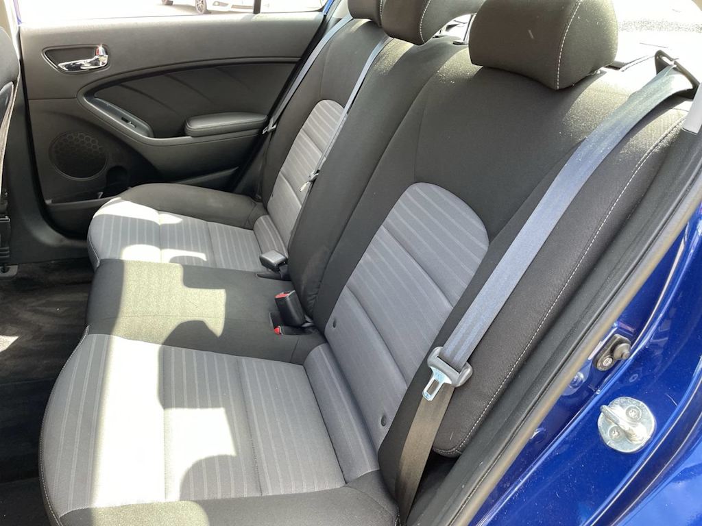 Thumbnail: 2018 Kia Forte - 25