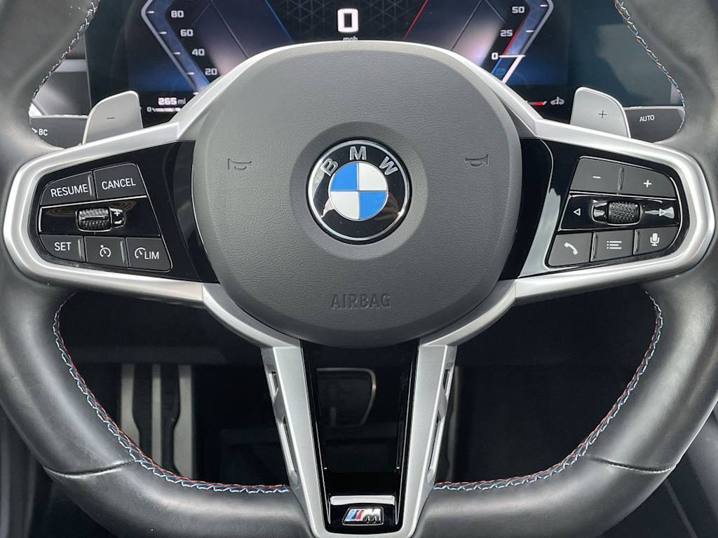 Thumbnail: 2025 BMW 3 Series - 24