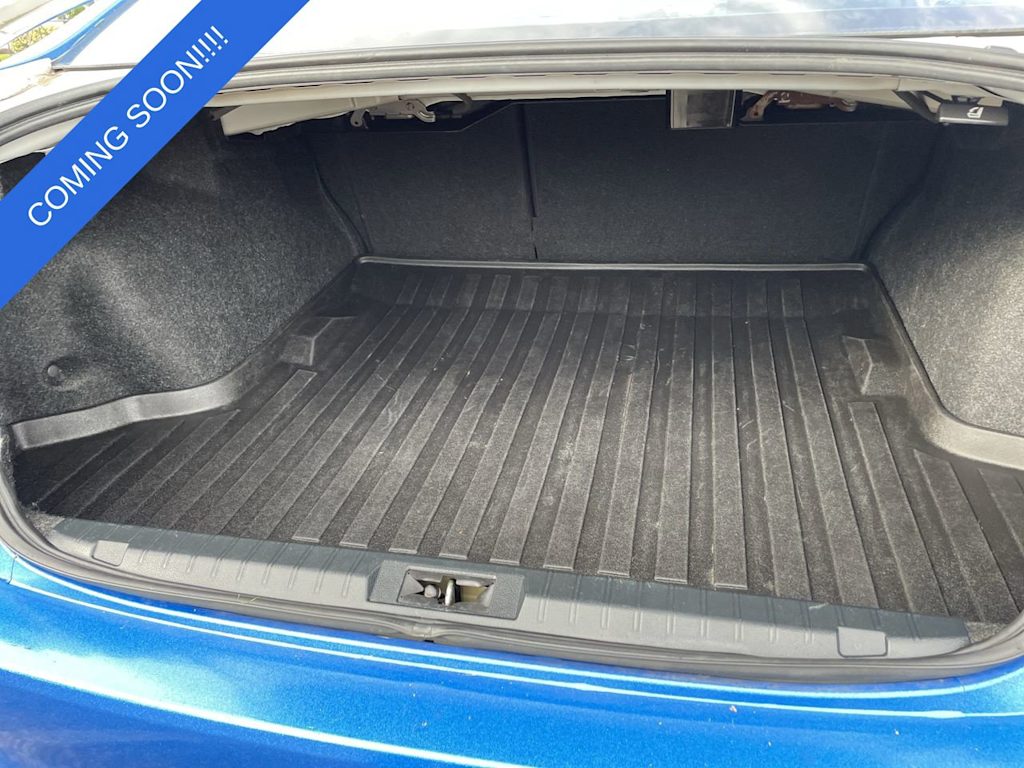 Thumbnail: 2015 Subaru Legacy - 16