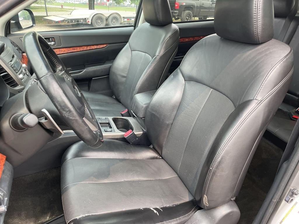Thumbnail: 2011 Subaru Outback - 9