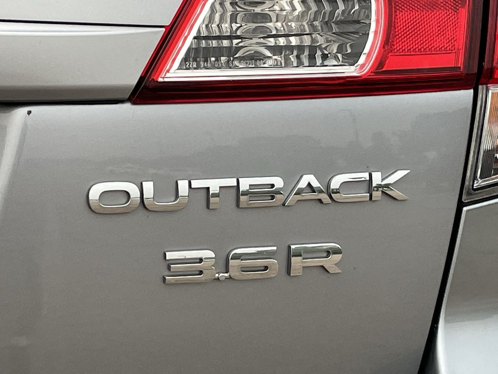 Thumbnail: 2011 Subaru Outback - 35