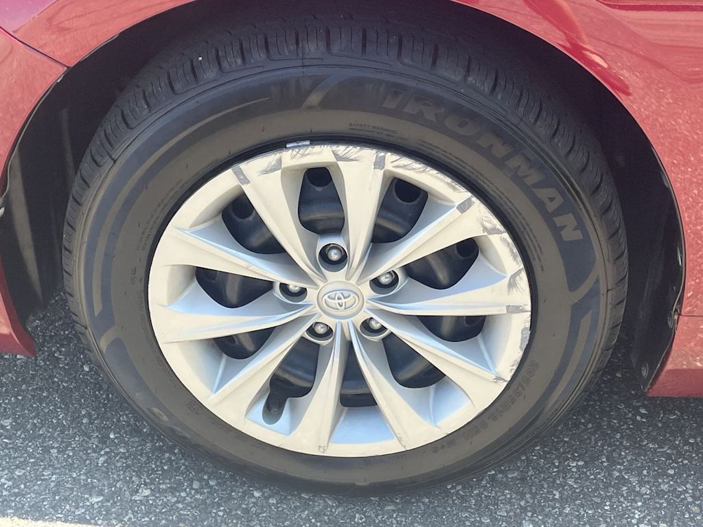 Thumbnail: 2015 Toyota Camry - 7