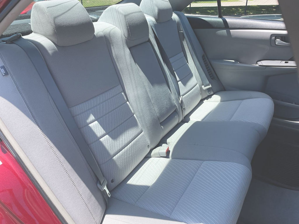 Thumbnail: 2015 Toyota Camry - 12