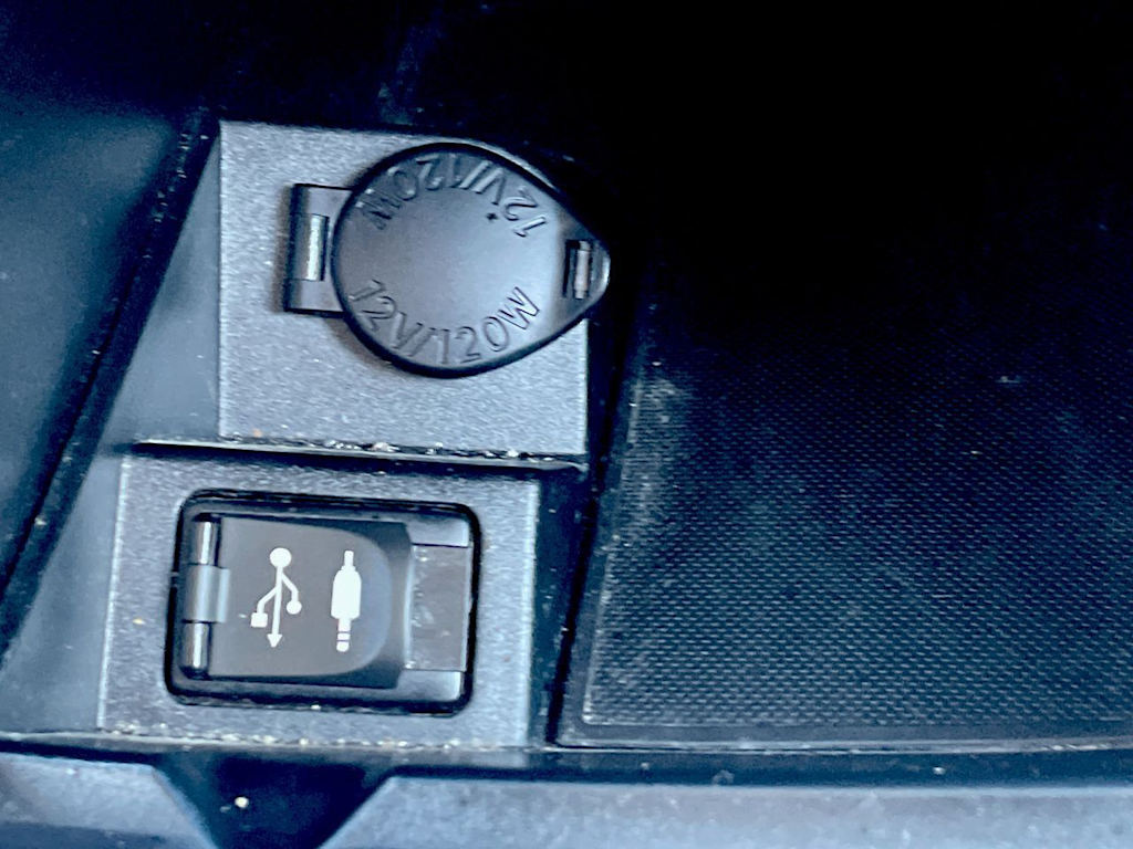 Thumbnail: 2015 Toyota Camry - 14