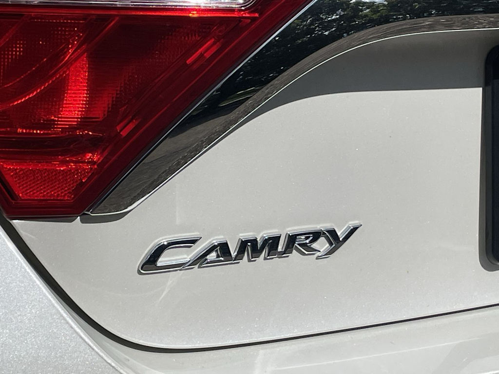 Thumbnail: 2015 Toyota Camry - 36