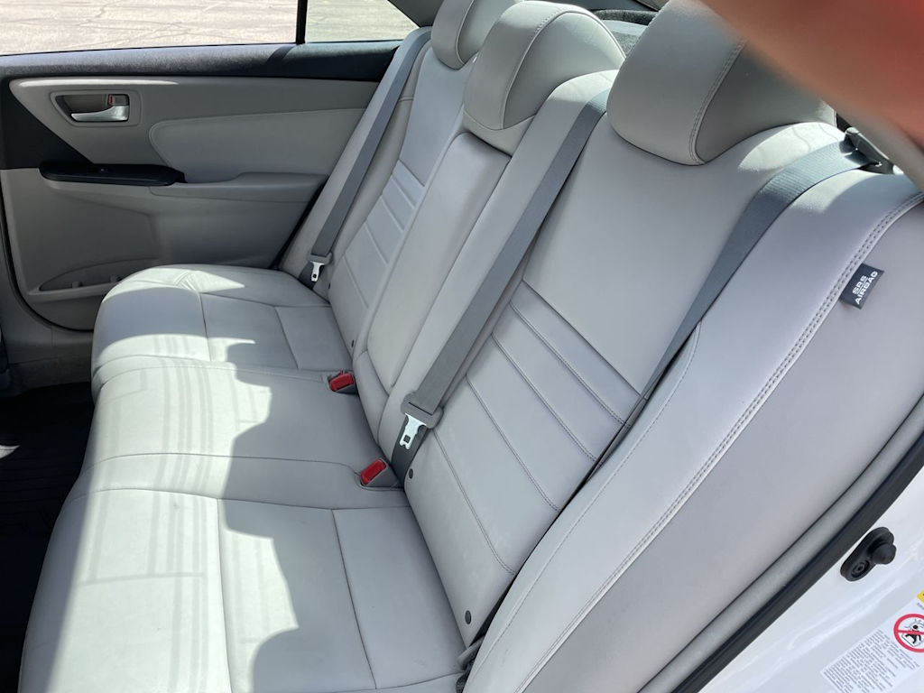 Thumbnail: 2015 Toyota Camry - 25