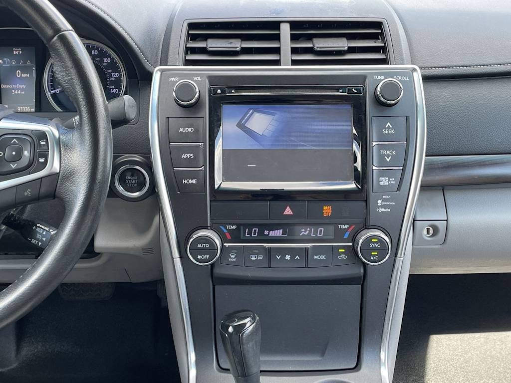 Thumbnail: 2015 Toyota Camry - 11