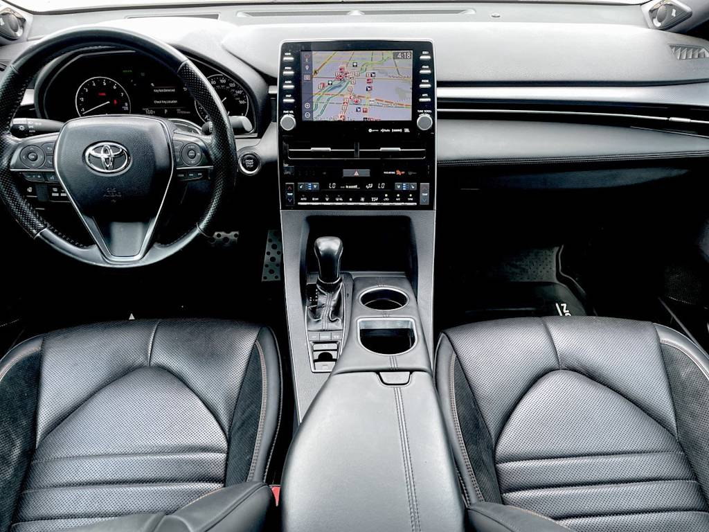 Thumbnail: 2019 Toyota Avalon - 10