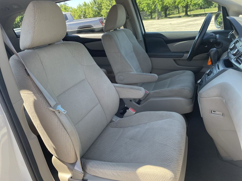 Thumbnail: 2016 Honda Odyssey - 10