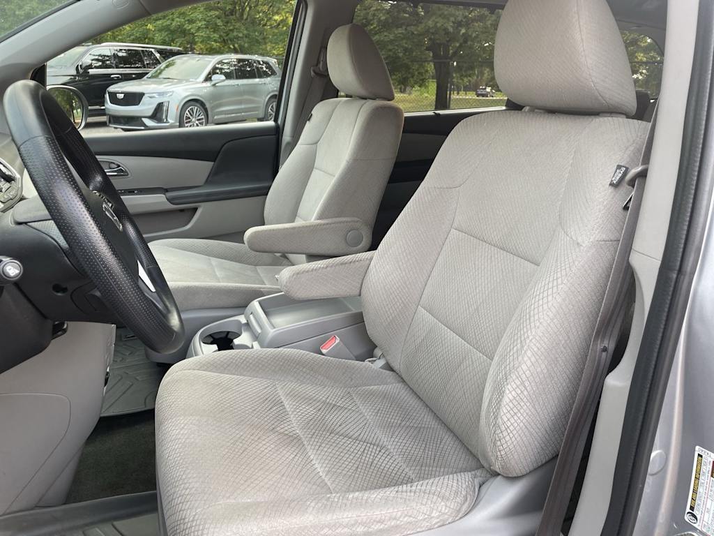 Thumbnail: 2016 Honda Odyssey - 10
