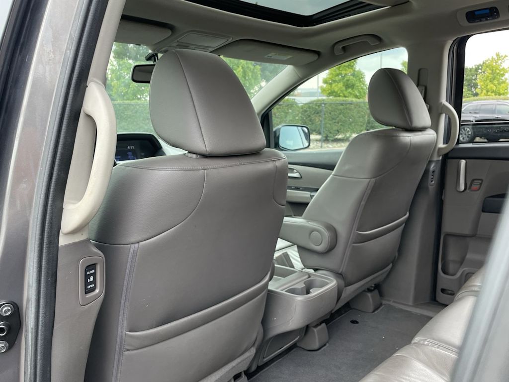Thumbnail: 2013 Honda Odyssey - 29