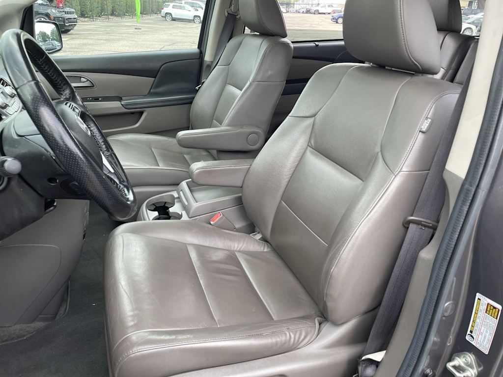 Thumbnail: 2013 Honda Odyssey - 9