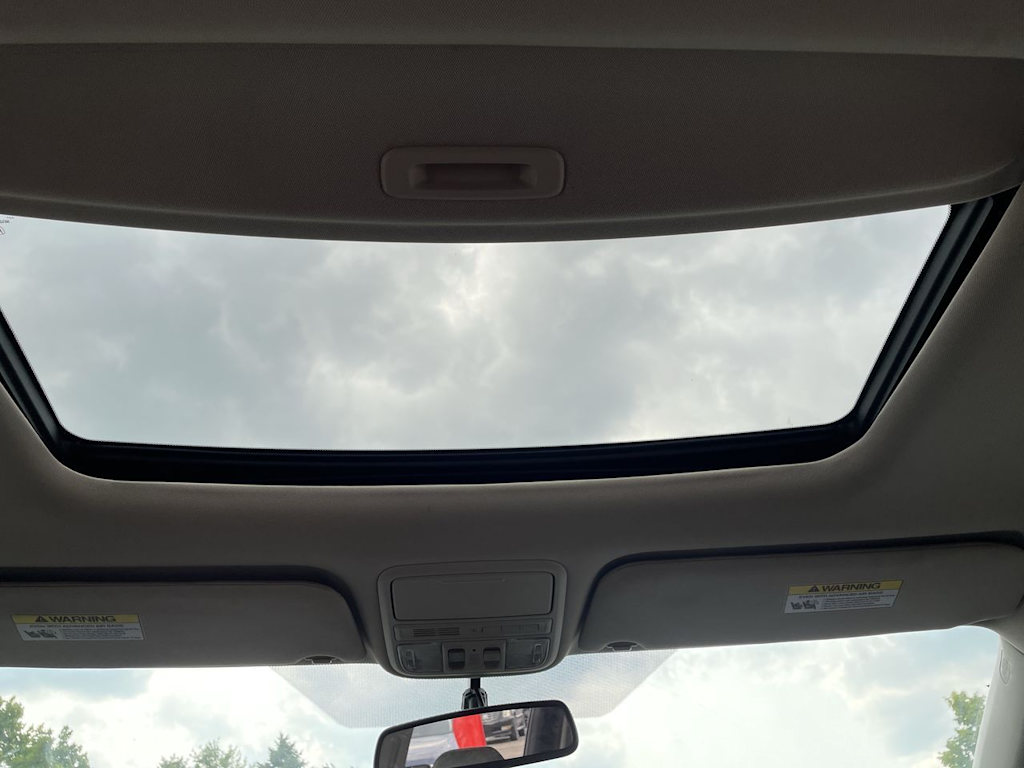 Thumbnail: 2013 Honda Odyssey - 30