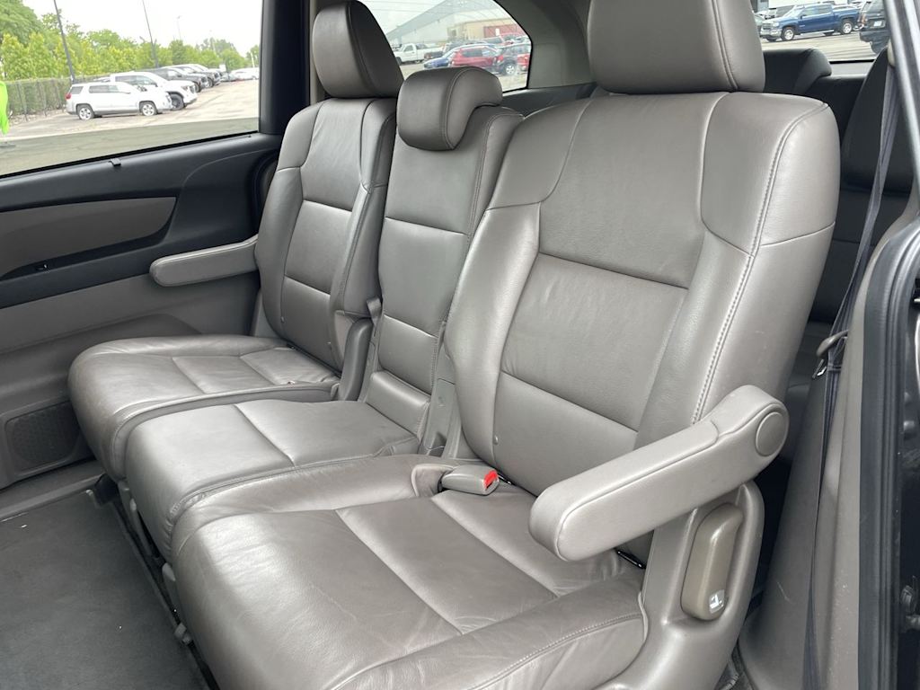 Thumbnail: 2013 Honda Odyssey - 28