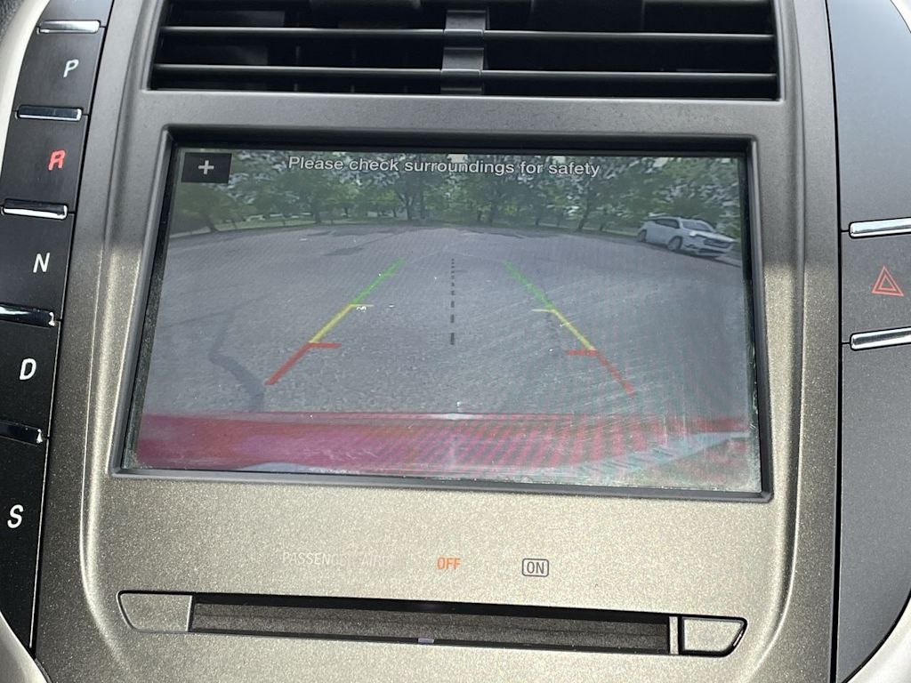 Thumbnail: 2016 Lincoln MKC - 34