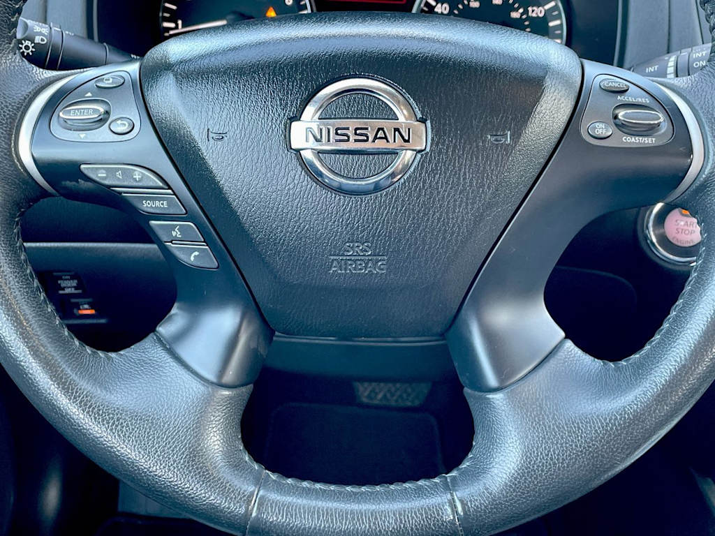 Thumbnail: 2017 Nissan Pathfinder - 24