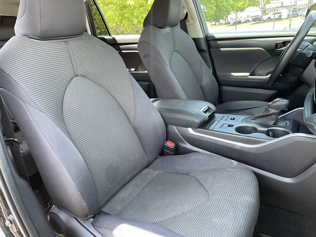 Thumbnail: 2021 Toyota Highlander - 10