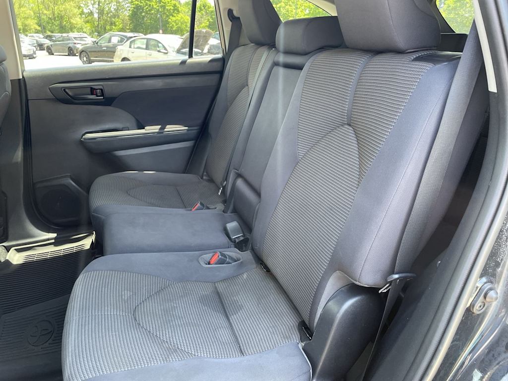 Thumbnail: 2021 Toyota Highlander - 27