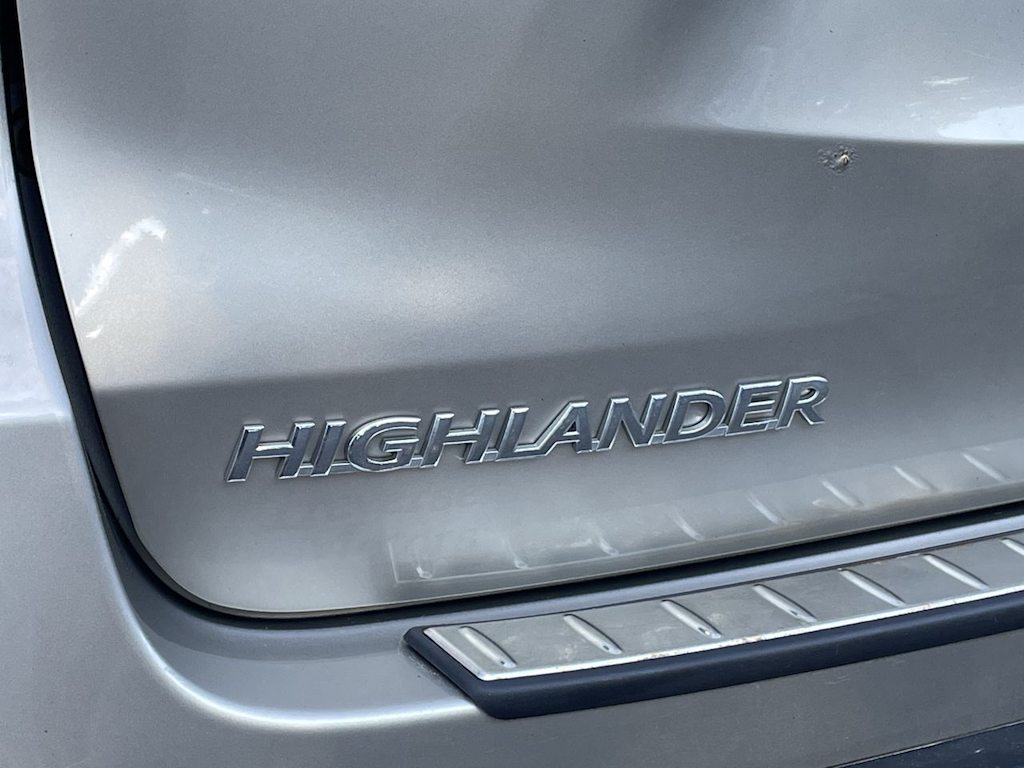 Thumbnail: 2015 Toyota Highlander - 40
