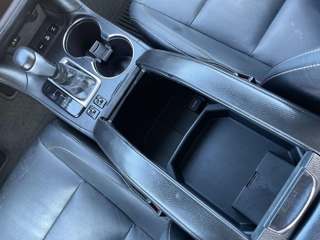 Thumbnail: 2015 Toyota Highlander - 31