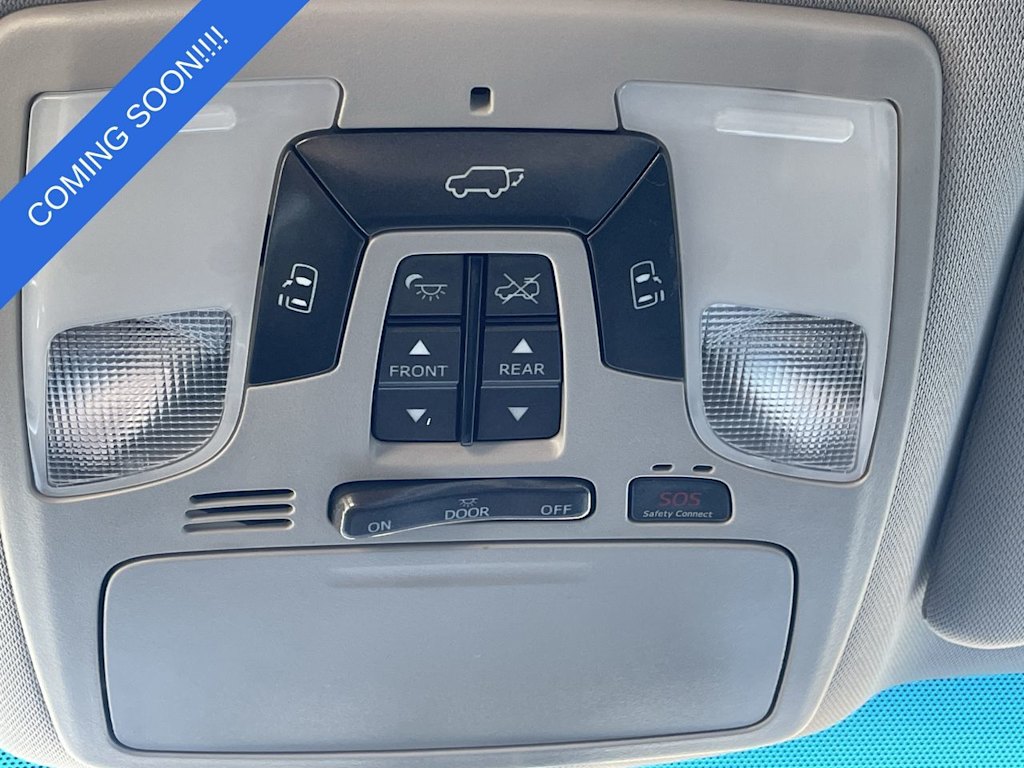 Thumbnail: 2015 Toyota Sienna - 35