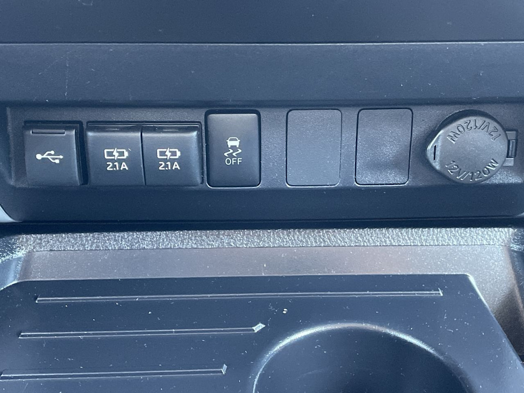 Thumbnail: 2020 Toyota Tundra - 28