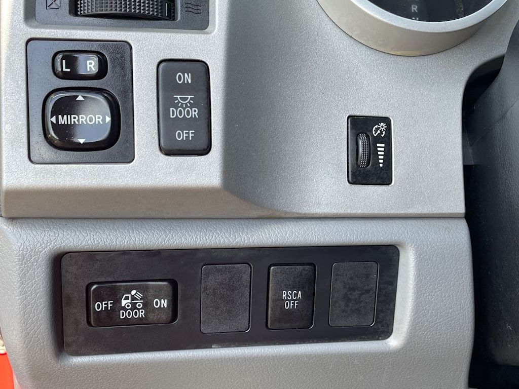 Thumbnail: 2008 Toyota Tundra - 29