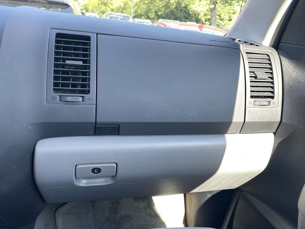 Thumbnail: 2008 Toyota Tundra - 24