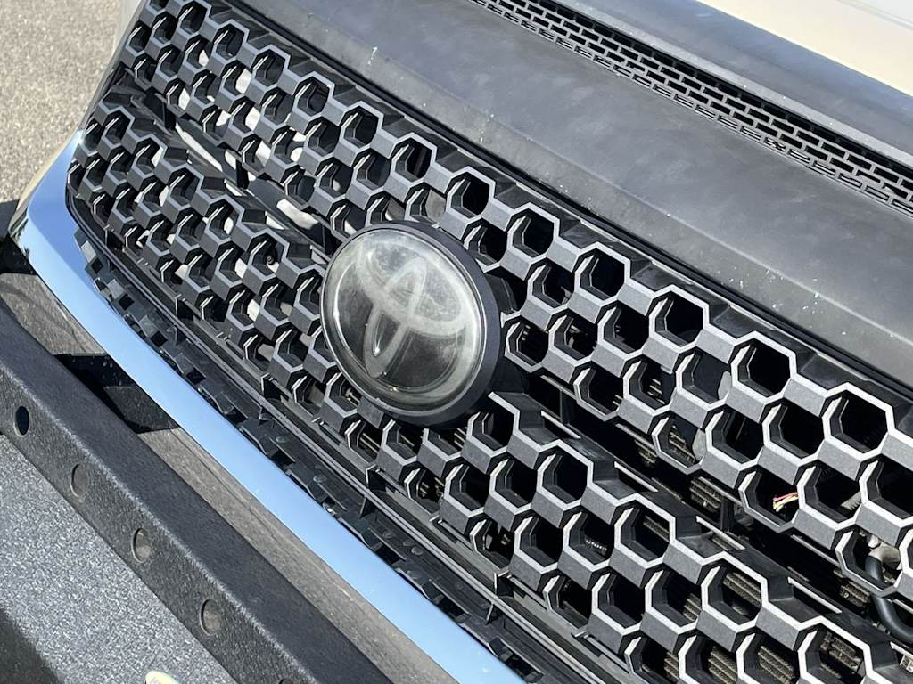 Thumbnail: 2019 Toyota Tundra - 6
