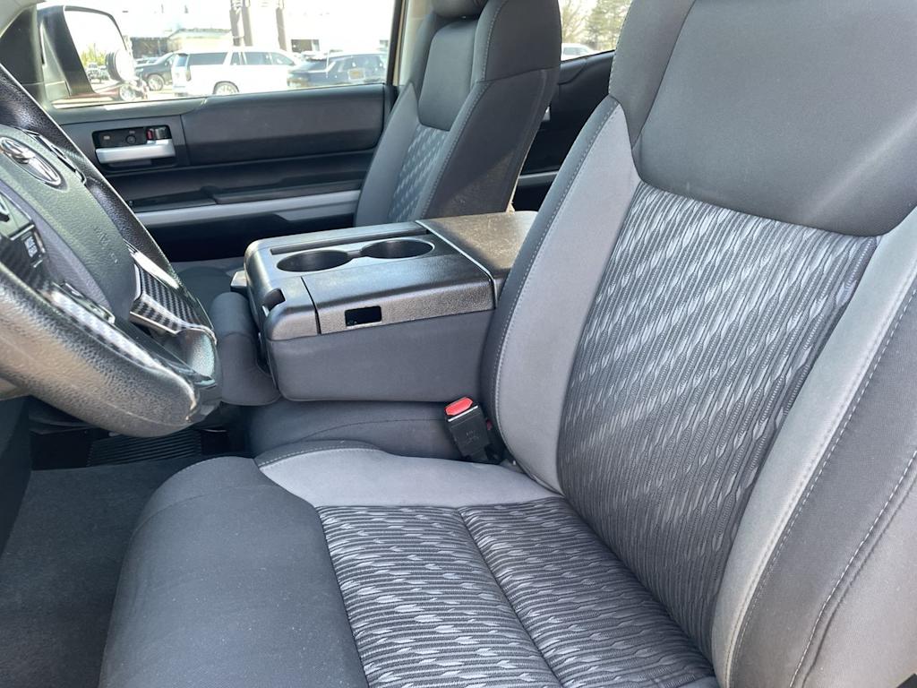 Thumbnail: 2019 Toyota Tundra - 10