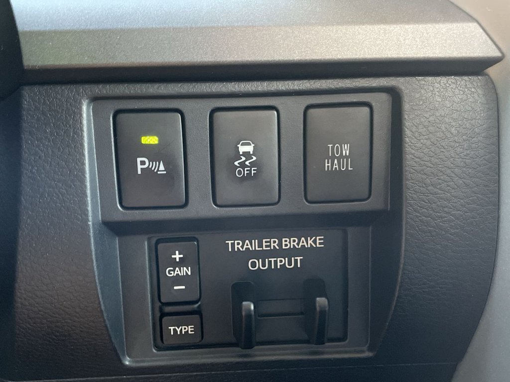 Thumbnail: 2017 Toyota Tundra - 31