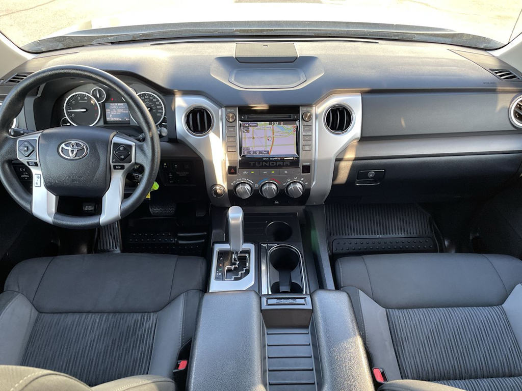 Thumbnail: 2017 Toyota Tundra - 9