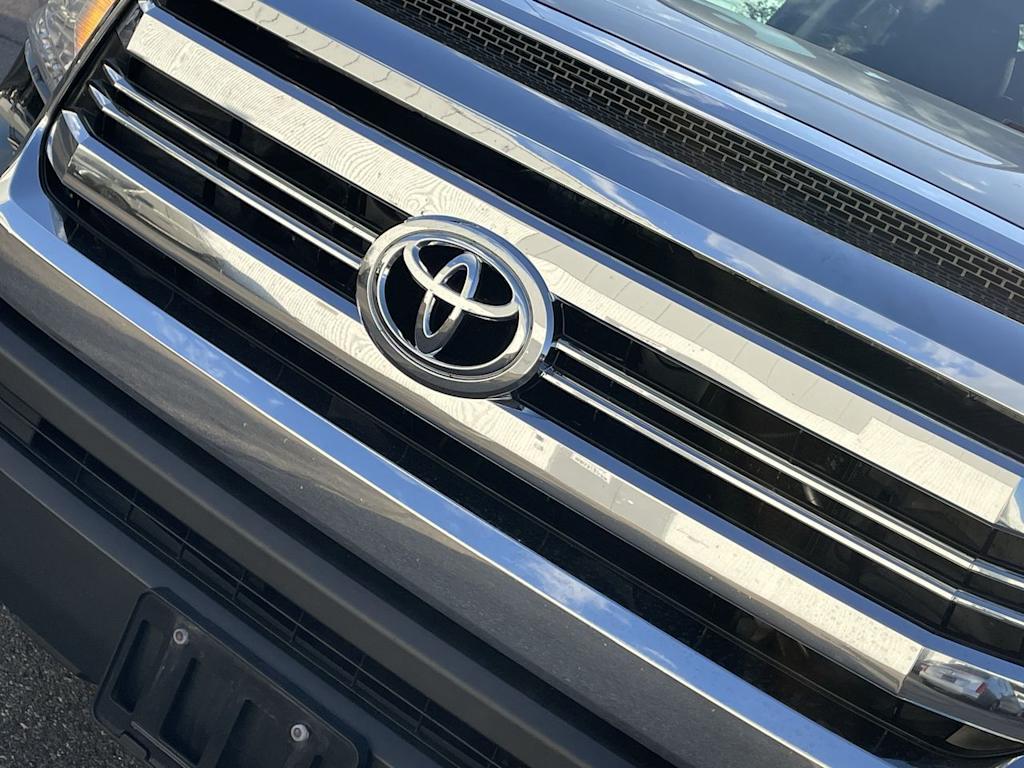 Thumbnail: 2017 Toyota Tundra - 6