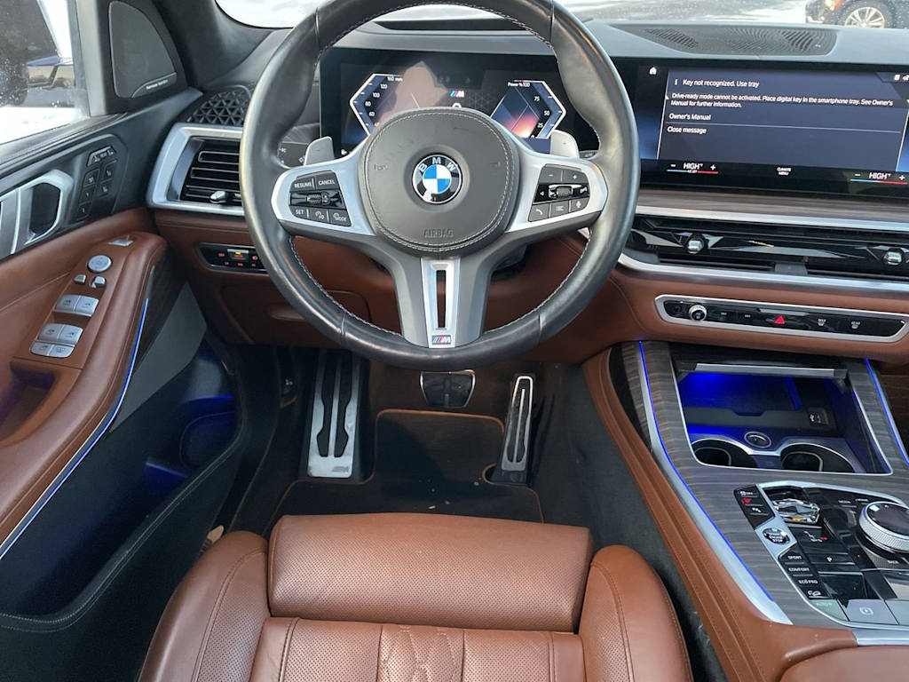 2023 BMW X7 M60i 2