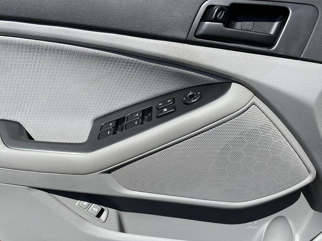 Thumbnail: 2013 Kia Optima - 30