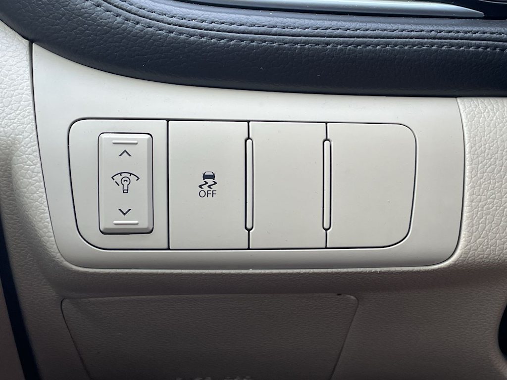 Thumbnail: 2015 Kia Optima - 29